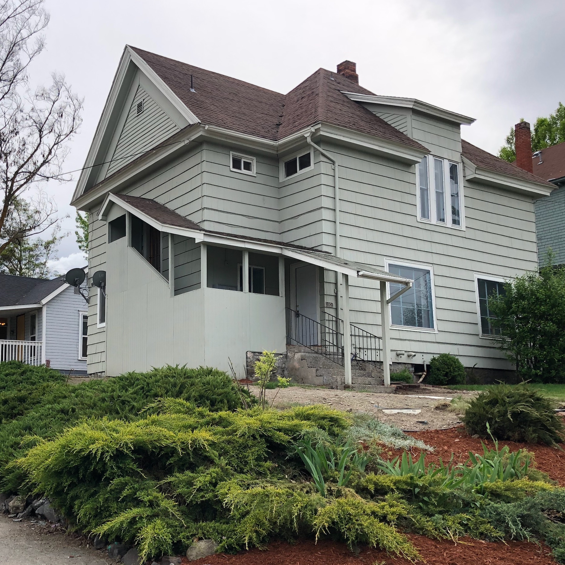 West 1st - 4 Unit +1 SF (Adjacent)